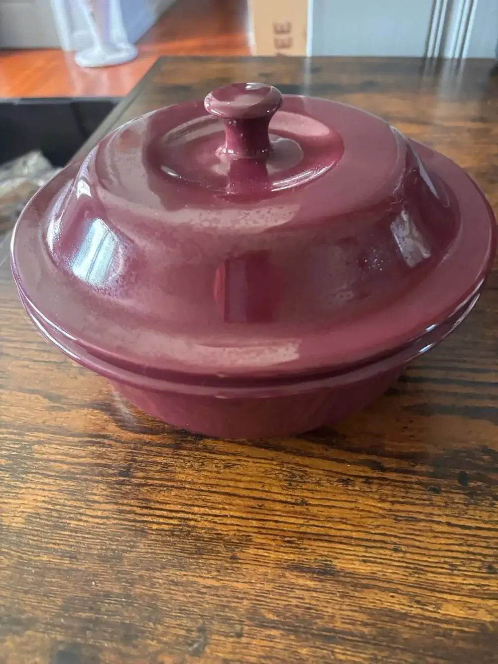 The Pampered Chef Cranberry Round Covered Baker StonewareDish 6 Cup 1.5L